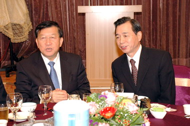 財政劃分不公邱鏡淳叫苦連天(圖)