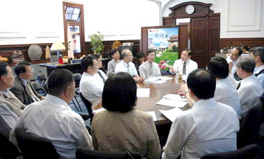 許明財召開會議人力將擇優汰劣(圖)