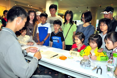 嘉市「本仁堂」交趾陶壁堵今揭幕(圖)