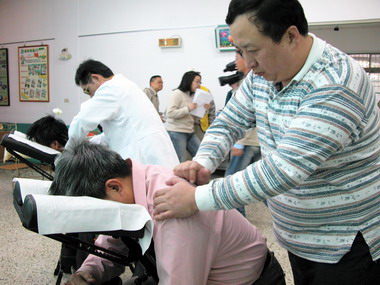 嘉義縣政府呼籲民眾支持視障按摩業(圖)