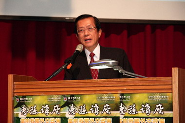 楊進添談台灣外交政策 興大開講(圖)