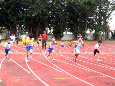 大里市中小學聯合運動會開賽(圖)