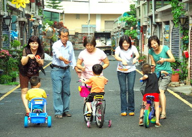 護士媽媽加入寄養家庭兒童受妥善照顧(圖)