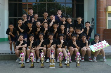 竹南國小女排中華盃奪銀(圖)