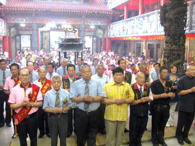 泰國暹邏代天宮赴福興宮進香(圖)