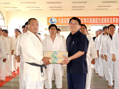 員警比賽創佳績警分局長蔡進閱慰問(圖)