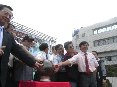 回收永續 低碳綠動大台中形象改造活動(圖)