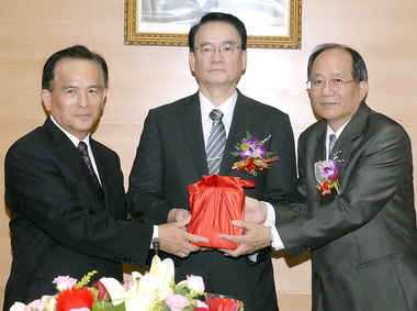 農委會水保局長異動 黃明耀接任(圖)