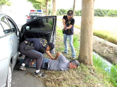 斗南警分局辦防搶演練過程逼真(圖)