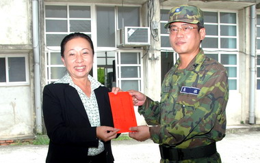 張花冠：教召時間應縮短(圖)