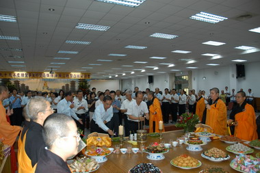 中油公司煉製事業部暨高雄煉油廠中元普渡(圖)