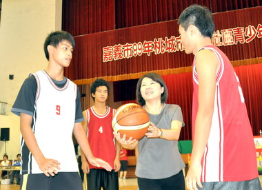 嘉市桃城市長盃籃球賽開打(圖)