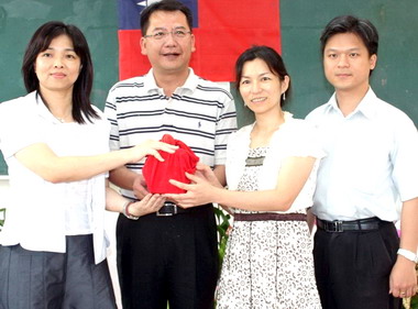 苗縣福興武術國中小學校長交接(圖)