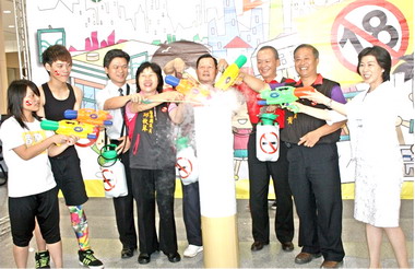 劉政鴻：勿違法販賣菸品予青少年(圖)