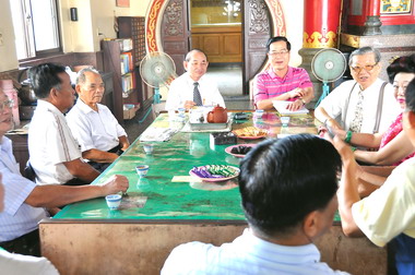 李朝卿領軍 李氏走親訪友到福建(圖)