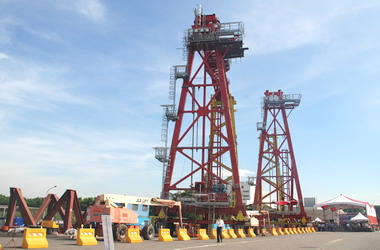 毛治國主持海上鑽油平台組裝作業啟動典禮(圖)