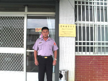 虎尾警落實鐵馬服務站協助道路救援(圖)