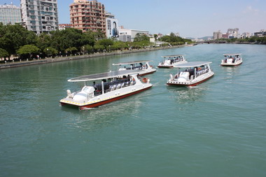 亞洲最大的太陽能船隊成軍(圖)