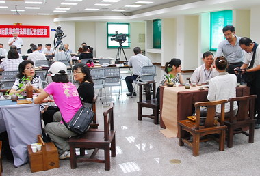 南投茶日本飄香 縣府表揚(圖)