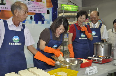 2010世界清潔日  自製環保皂清潔健康一把罩(圖)