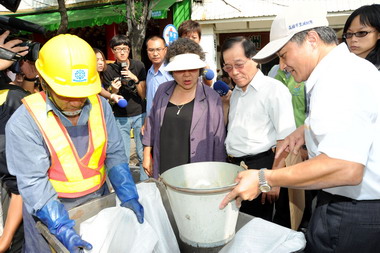 加速清淤陳菊：災後復原清理可告段落(圖)