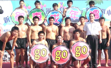 竹市單車成年禮熱鬧舉行(圖)