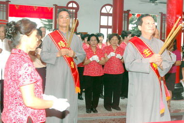 花蓮辦紀念至聖先師孔子誕辰祭典(圖)