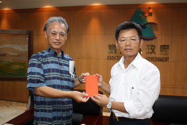 日本沖繩觀光團捐款十萬日圓幫助災民(圖)