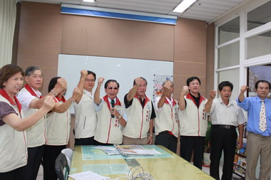 南亞道歉啟示矮化嘉義市 里長集結抗議(圖)