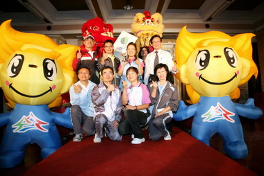 99全民運在臺中服裝發表會(圖)