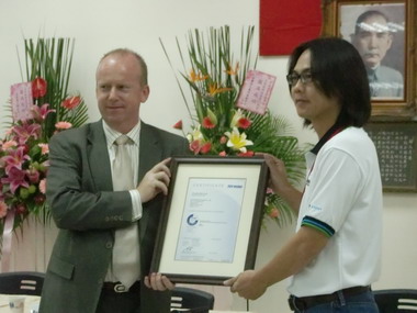 綠陽光電 取得CIGS薄膜太陽能電池TUV認證(圖)