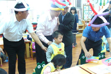 吳志揚：未來5年增設58所公立幼稚園(圖)