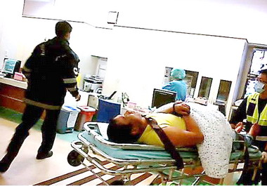 中縣警方用智慧制伏抓狂精神智障男子(圖)