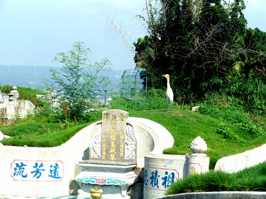 南投盜挖墳墓嚴重民眾慎防祖先墳遭破壞(圖)