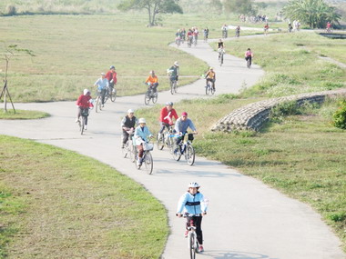 苗市辦2010樂活單車行活動(圖)