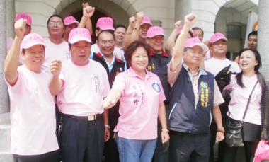 中縣羅永珍承諾努力服務來回饋選民(圖)