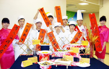 老五老基金會年菜募款盼民眾相挺(圖)