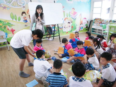 嘉市兩教師獲閱讀典範教師獎(圖)