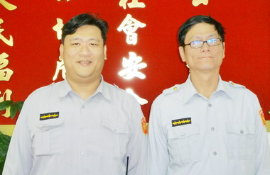 中年男子燒炭羅東分局員警搶救脫險(圖)