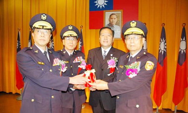 新竹市警察局長交接 張永仰接篆視事(圖)
