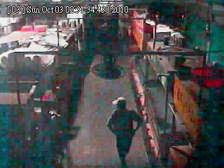 竊賊偷豬肉  警調監視器破案(圖)