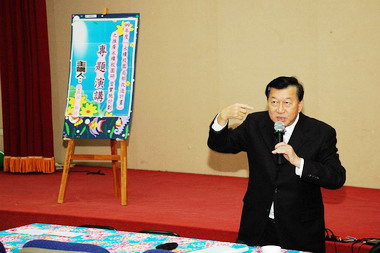 邱鏡淳分享綠能減碳及擅用現有資源心得(圖)