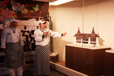 巧克力奇幻世界特展歡慶中華民國100年(圖)