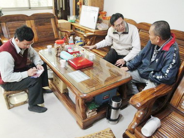 公所推動區政向下紮根區長拜訪新任里長(圖)