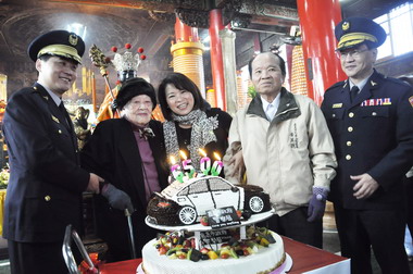 嘉市辦春安祈福活動(圖)