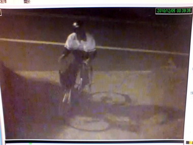 壞鄰居偷車 好鄰居作證 竊嫌送法辦(圖)