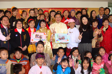 新移民中心年終圍爐活動(圖)