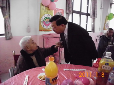 寧園「歲末寒冬溫暖情」圍爐餐會 溫馨洋溢(圖)