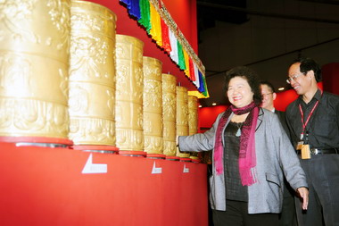 陳菊參觀「聖地西藏」特展(圖)