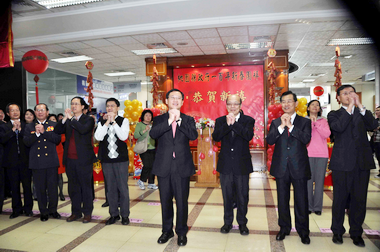 吳志揚要求達成水域整治和發展觀光兩目標(圖)